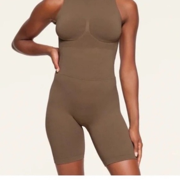 NWT SKIMS Contour Lounge Onesie Romper  size 
4 X/5X - Picture 5 of 8